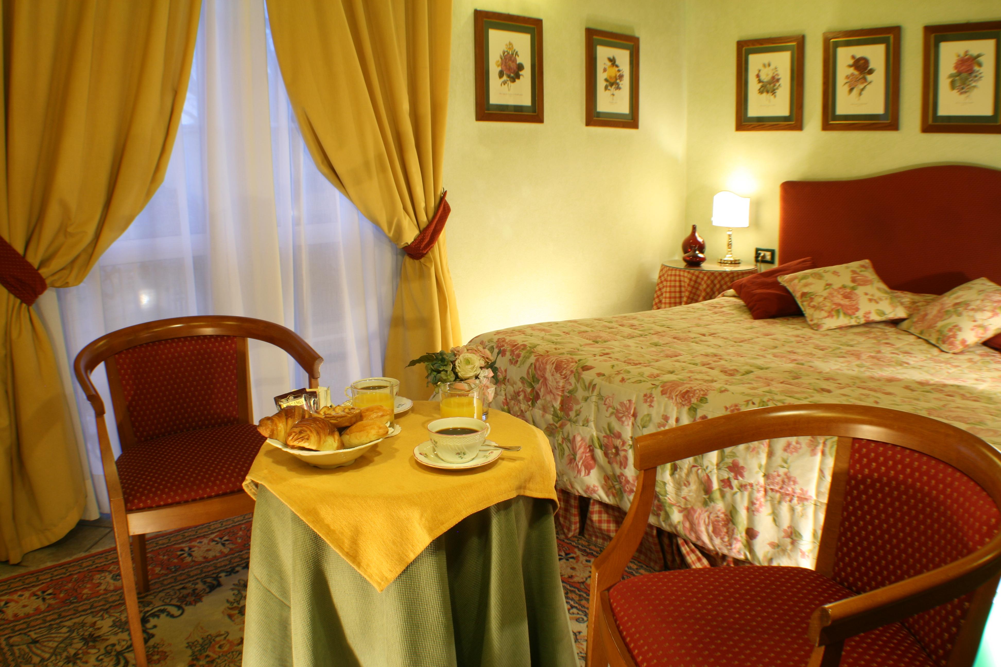 Rosary Garden 3* Florencia
