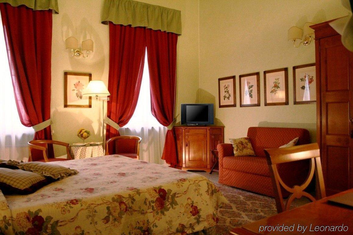 Rosary Garden 3* Florencia