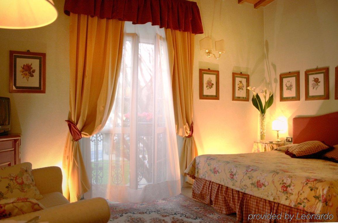 Rosary Garden Hotel 3*